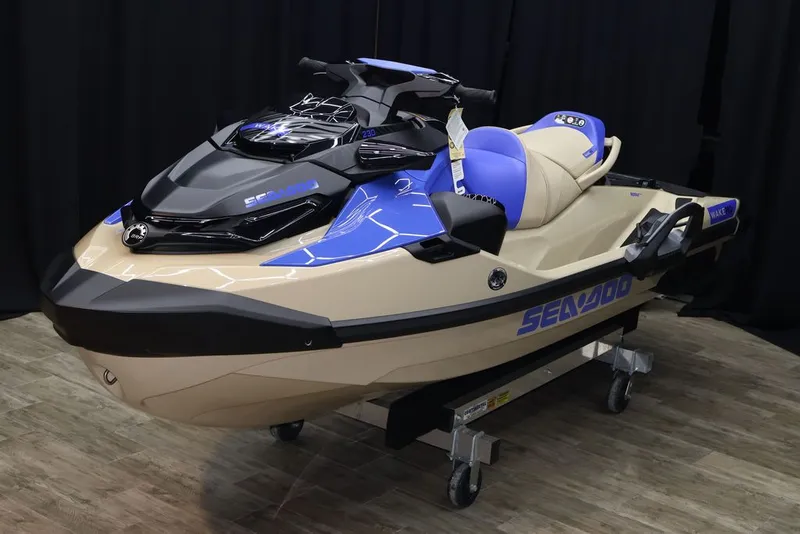 Slide: The Image of Sea-Doo Wake Pro 230 2025 - 30