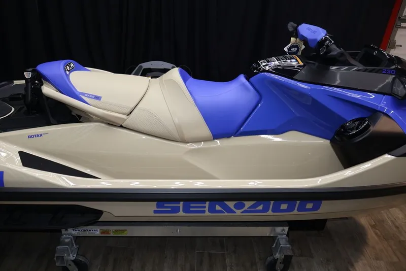 Slide: The Image of Sea-Doo Wake Pro 230 2025 - 7