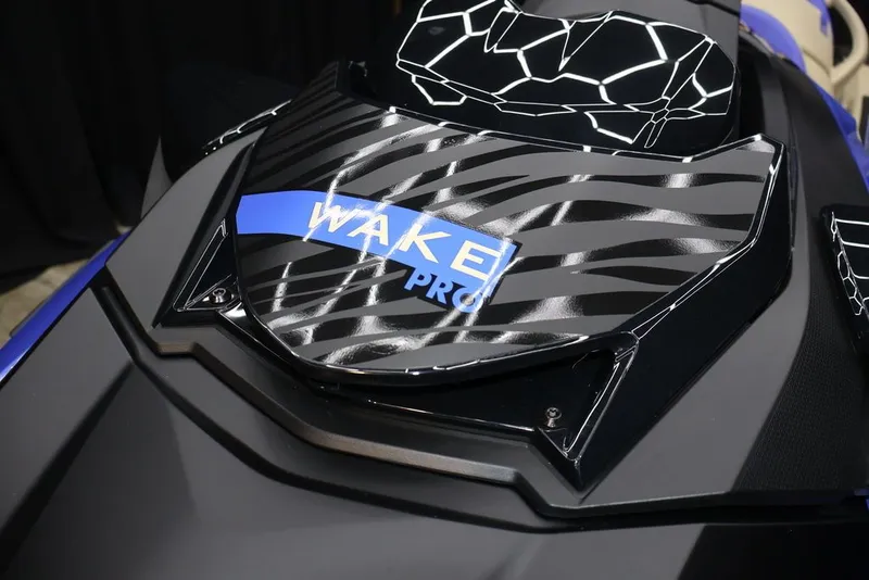 Slide: The Image of Sea-Doo Wake Pro 230 2025 - 9