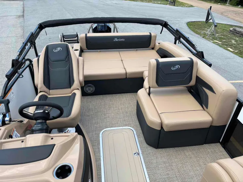 Slide: The Image of Barletta Cabrio C22UC 2026 - 12