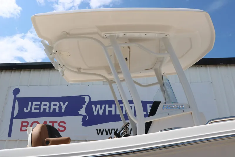 Slide: The Image of Robalo R230 Center Console 2024 - 14