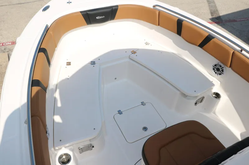 Slide: The Image of Robalo R230 Center Console 2024 - 36