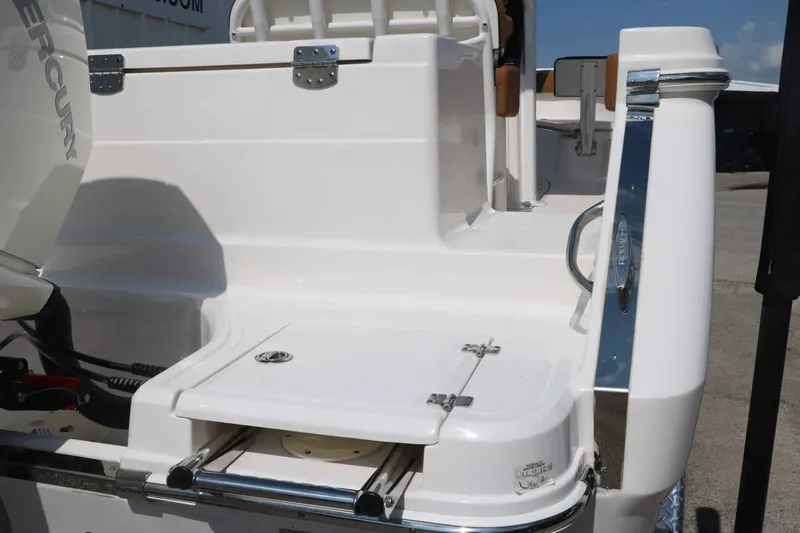 Slide: The Image of Robalo R230 Center Console 2024 - 11
