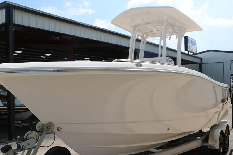 Slide: The Image of Robalo R230 Center Console 2024 - 7