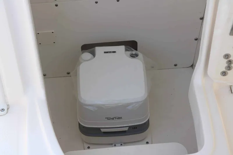 Slide: The Image of Robalo R230 Center Console 2024 - 27