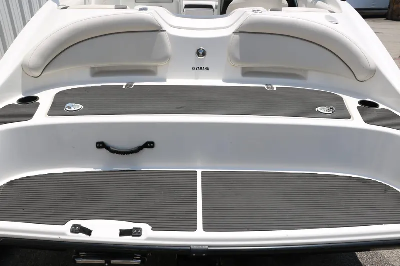 Slide: The Image of Yamaha AR190 2014 - 10