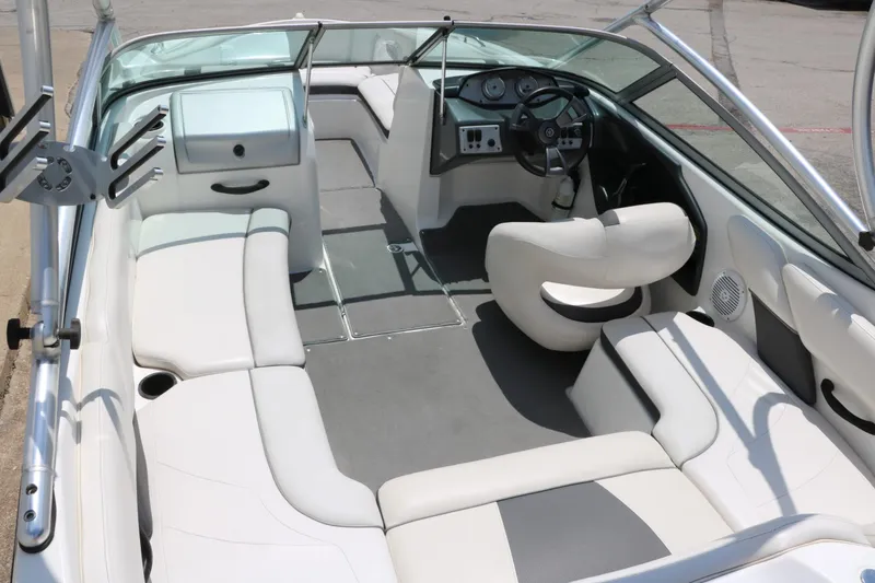 Slide: The Image of Yamaha AR190 2014 - 11