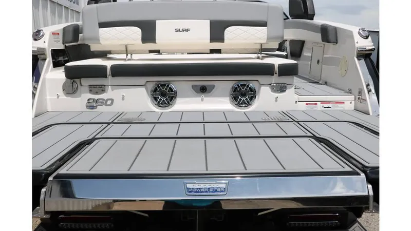 Slide: The Image of Chaparral 260 Surf 2024 - 10