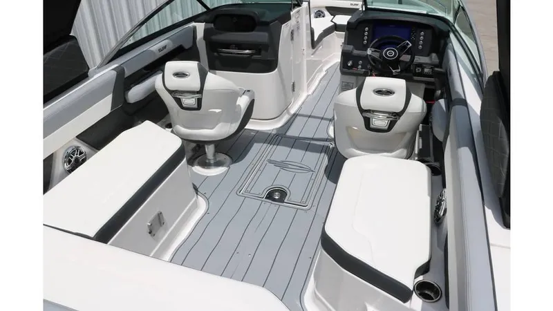 Slide: The Image of Chaparral 260 Surf 2024 - 14