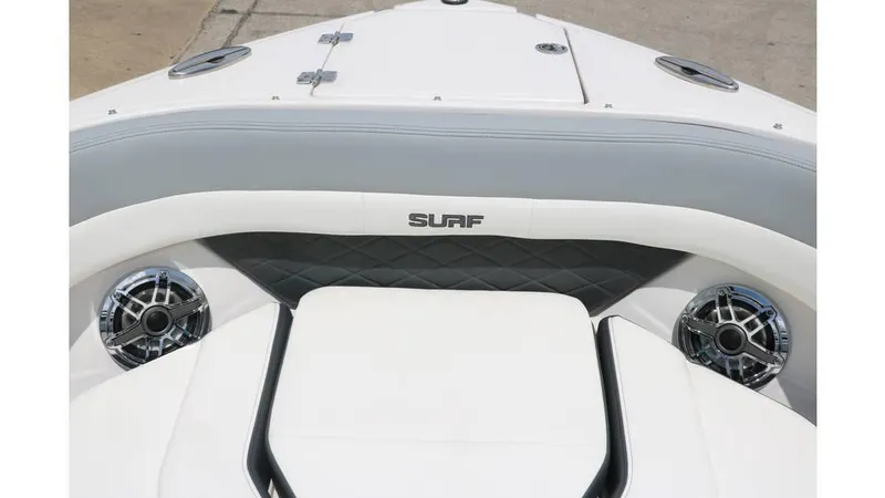 Slide: The Image of Chaparral 260 Surf 2024 - 18