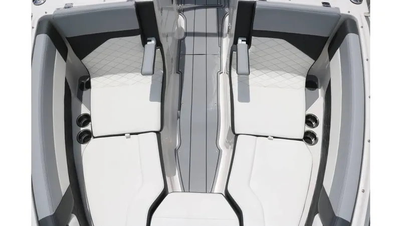 Slide: The Image of Chaparral 260 Surf 2024 - 21