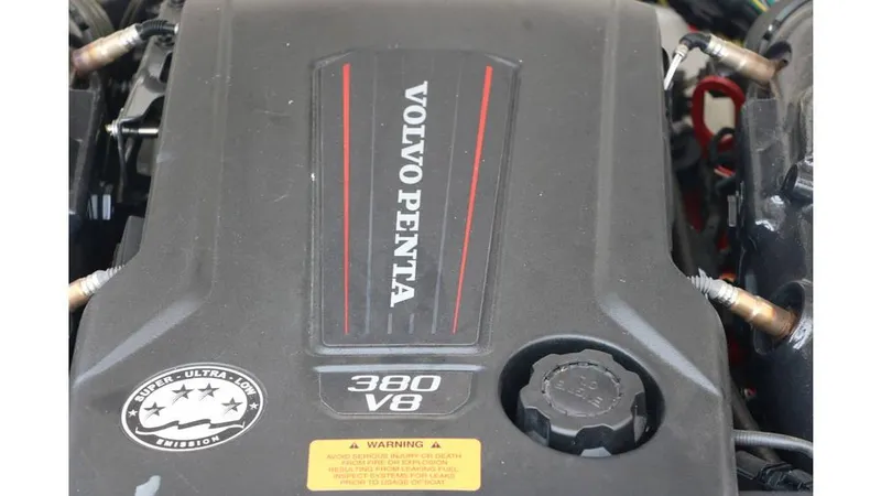 Slide: The Image of Chaparral 260 Surf 2024 - 33