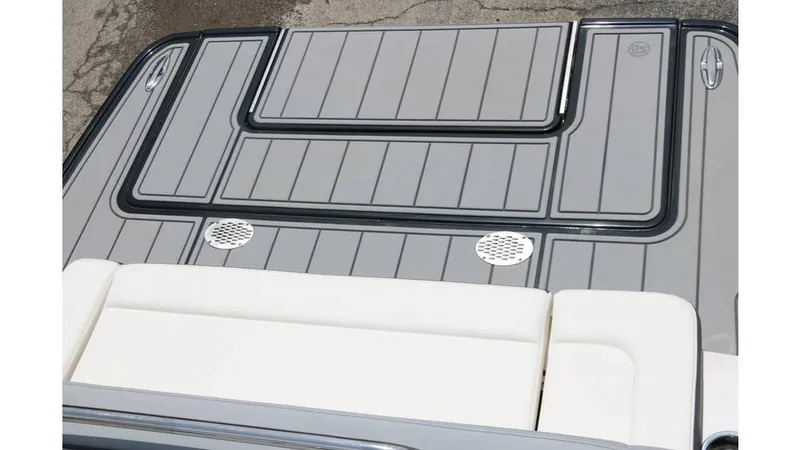 Slide: The Image of Chaparral 260 Surf 2024 - 36