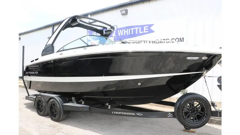 Slide: The Image of Chaparral 260 Surf 2024 - 4