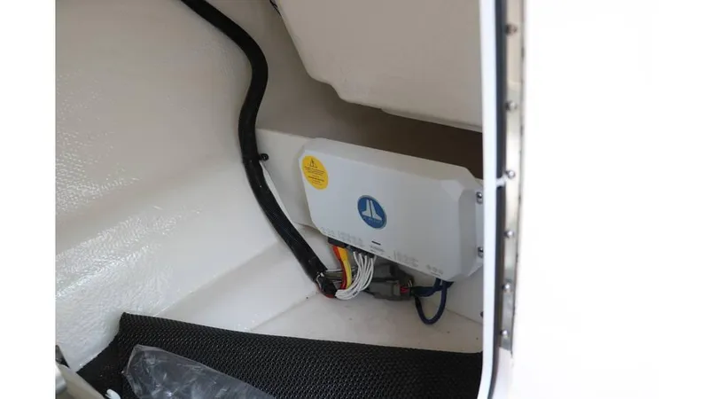 Slide: The Image of Chaparral 23 Surf 2025 - 28