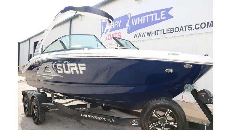 Slide: The Image of Chaparral 21 Surf 2025 - 10