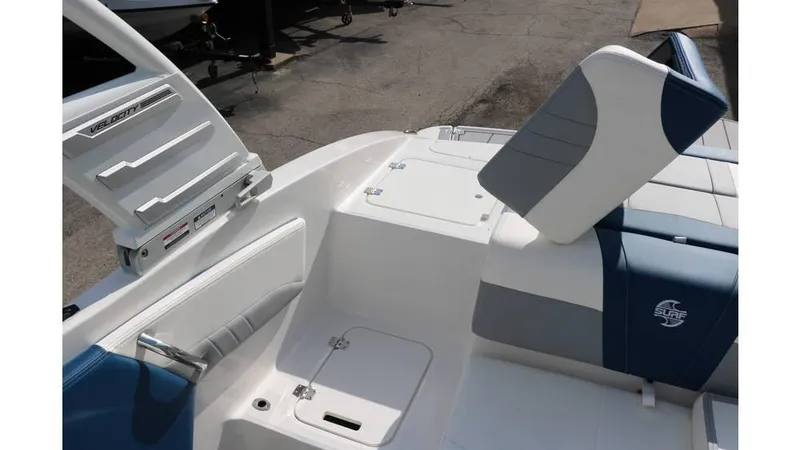 Slide: The Image of Chaparral 21 Surf 2025 - 27