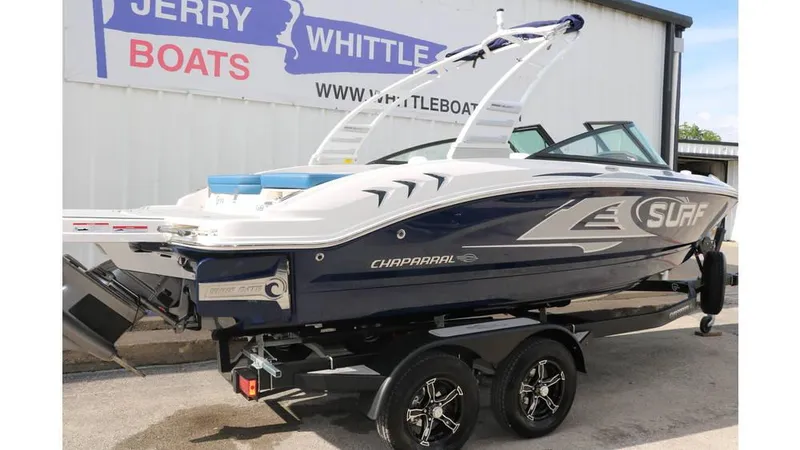 Slide: The Image of Chaparral 21 Surf 2025 - 3