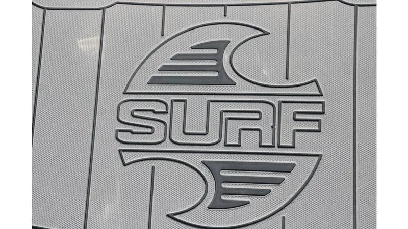 Slide: The Image of Chaparral 21 Surf 2025 - 31