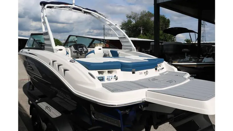 Slide: The Image of Chaparral 21 Surf 2025 - 6