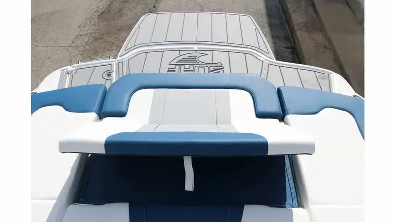 Slide: The Image of Chaparral 21 Surf 2025 - 24