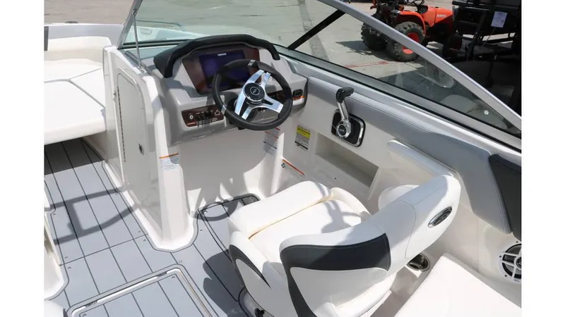 Slide: The Image of Chaparral 23 SSi 2024 - 15