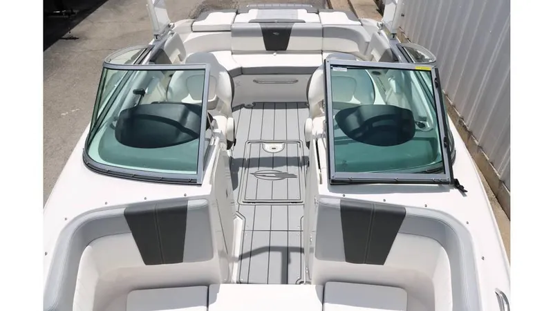 Slide: The Image of Chaparral 23 SSi 2024 - 18