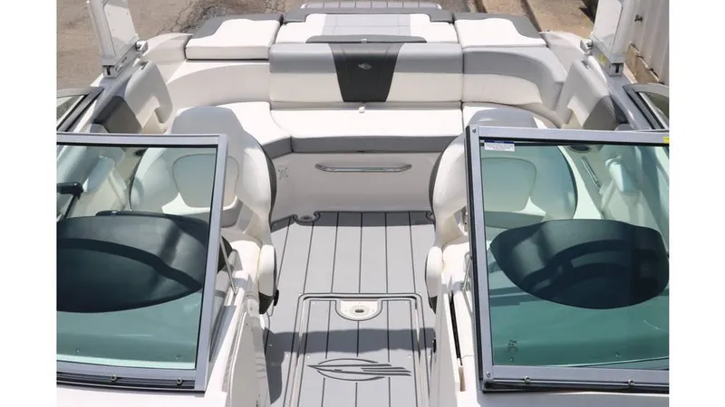 Slide: The Image of Chaparral 23 SSi 2024 - 20