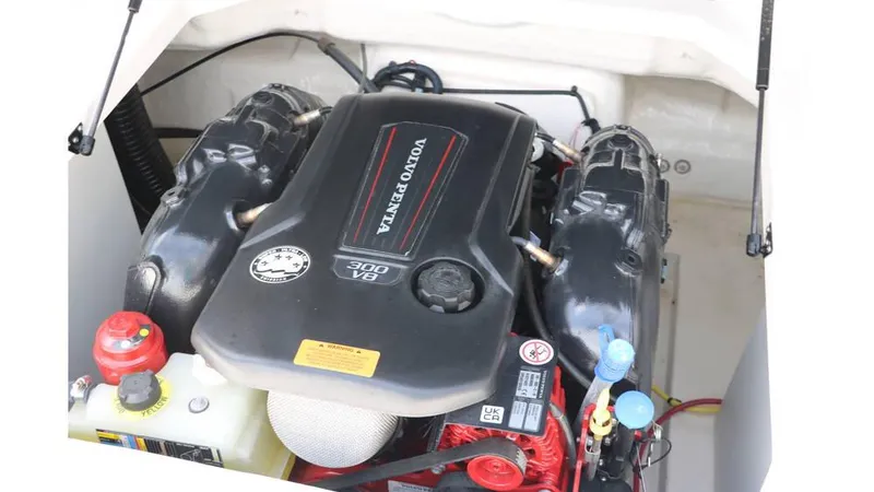 Slide: The Image of Chaparral 23 SSi 2024 - 22