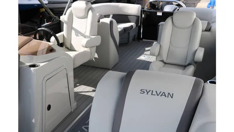 Slide: The Image of Sylvan Mirage X3 Tri Toon 2025 - 15