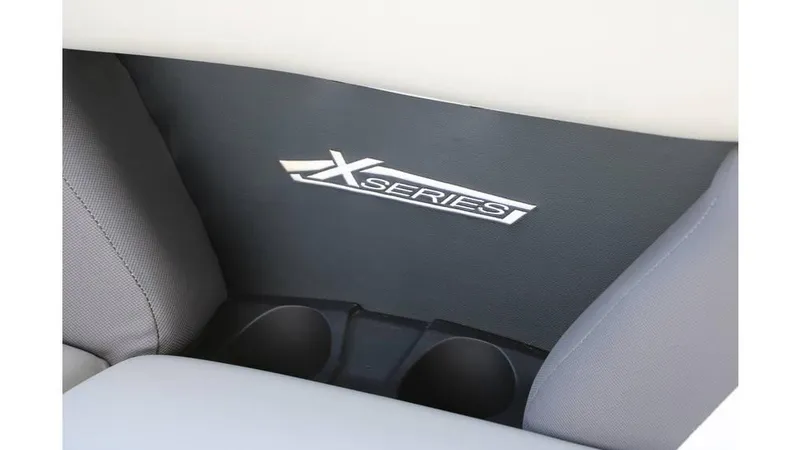 Slide: The Image of Sylvan Mirage X3 Tri Toon 2025 - 30