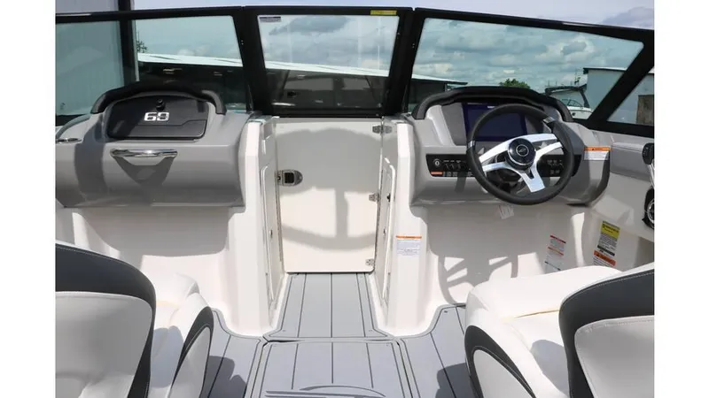 Slide: The Image of Chaparral 21 SSi 2025 - 18