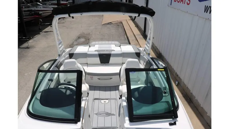 Slide: The Image of Chaparral 21 SSi 2025 - 21