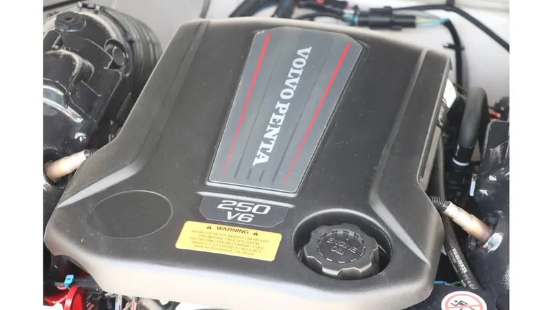 Slide: The Image of Chaparral 21 SSi 2025 - 27