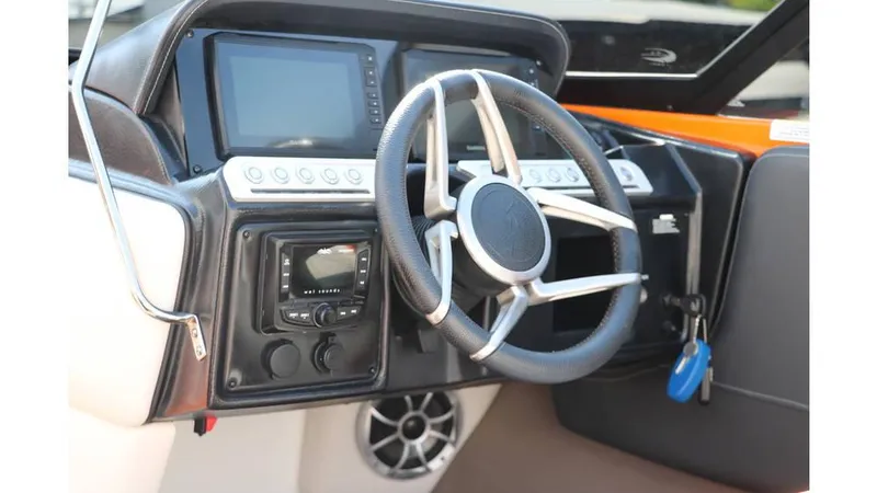 Slide: The Image of Crownline Boats 220 SS LPX Gen2 2022 - 22