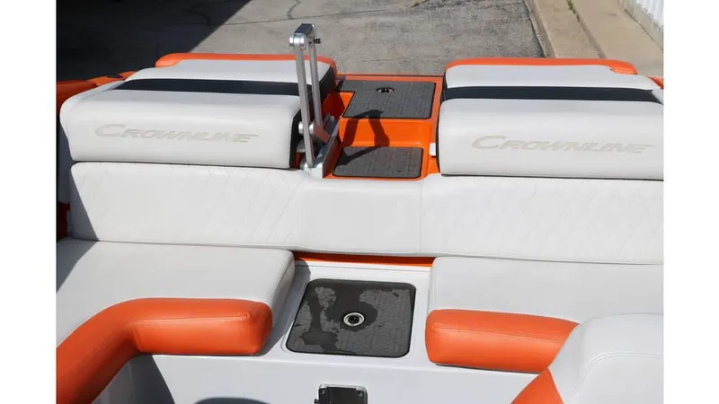 Slide: The Image of Crownline Boats 220 SS LPX Gen2 2022 - 26