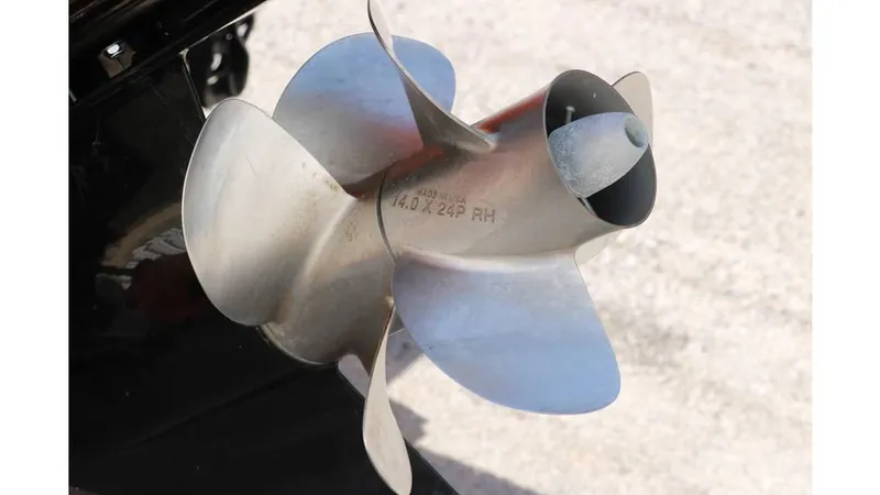 Slide: The Image of Crownline Boats 220 SS LPX Gen2 2022 - 29