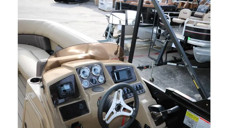 Slide: The Image of Sylvan Mirage 8522 Party Fish Tri Toon 2025 - 24