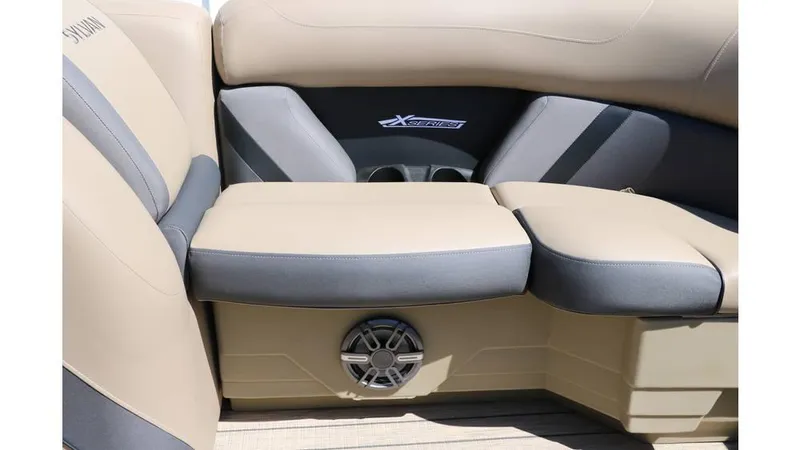 Slide: The Image of Sylvan Mirage X1 CLZ DH Tri Toon 2025 - 30