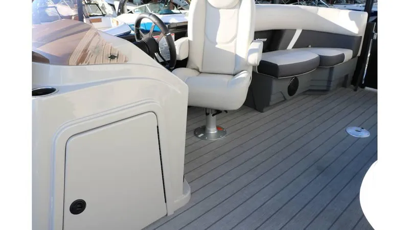 Slide: The Image of Sylvan Mirage X1 Tri Toon 2025 - 26