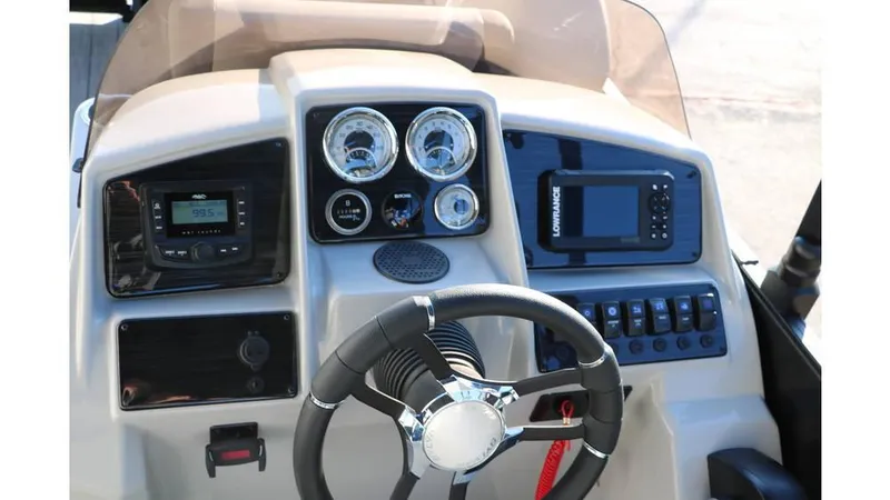 Slide: The Image of Sylvan Mirage X1 Tri Toon 2025 - 27