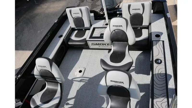 Slide: The Image of Smoker Craft Adventurer 188 DC 2025 - 21