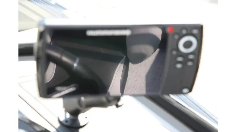 Slide: The Image of Smoker Craft Adventurer 188 DC 2025 - 30