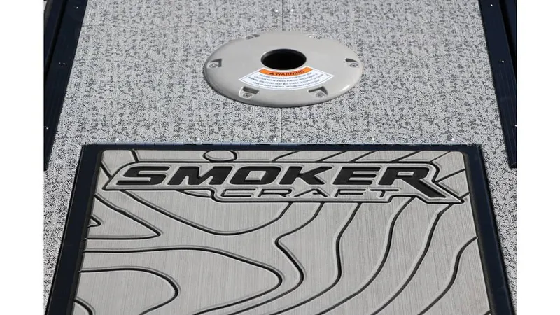 Slide: The Image of Smoker Craft Adventurer 188 DC 2025 - 32