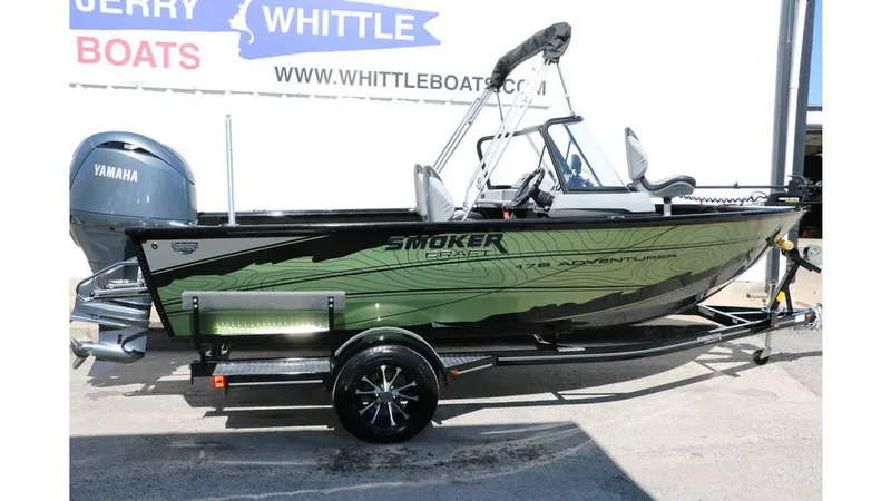 Slide: The Image of Smoker Craft Adventurer 178 DC 2025 - 12