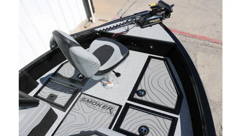 Slide: The Image of Smoker Craft Adventurer 178 DC 2025 - 18