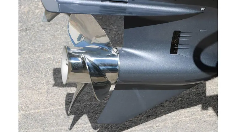 Slide: The Image of Smoker Craft Adventurer 178 DC 2025 - 35