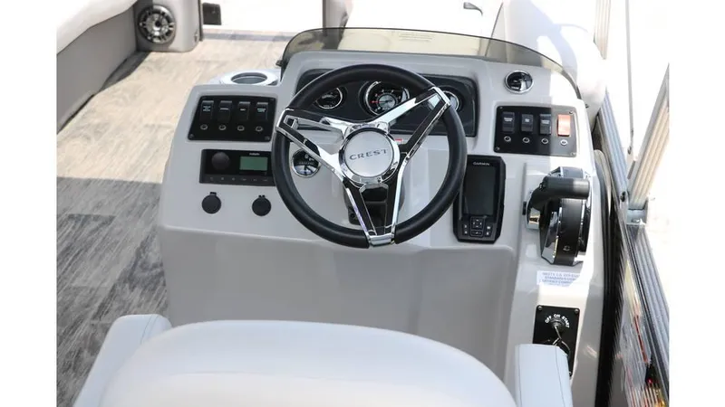 Slide: The Image of Crest Classic Fish 220 Tri toon 2022 - 18