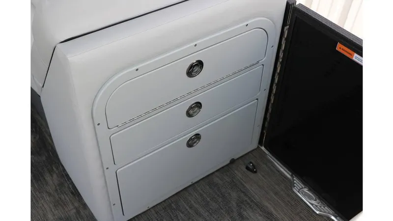 Slide: The Image of Crest Classic Fish 220 Tri toon 2022 - 26