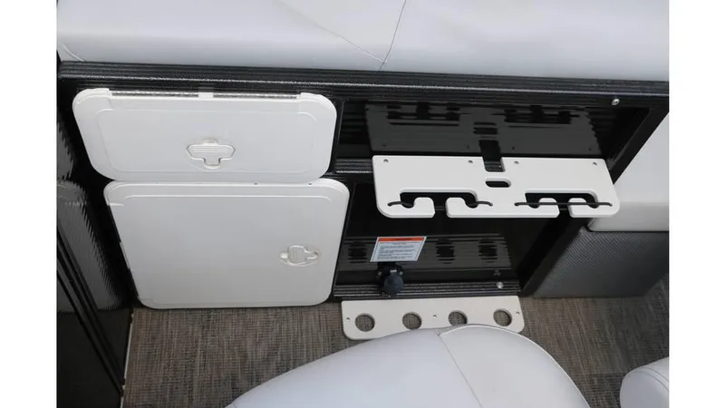 Slide: The Image of Crest Classic Fish 220 Tri toon 2022 - 35